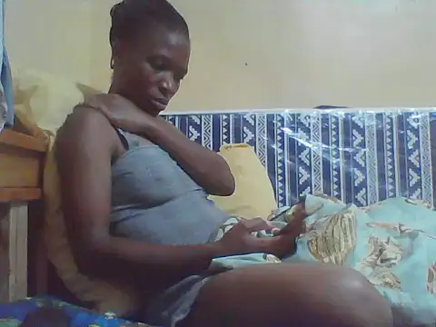 Smillie prety online show from April 18, 2026, 6:06 am