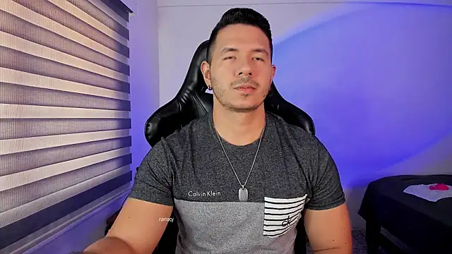 ransoj online show from November 19, 2025, 2:06 pm