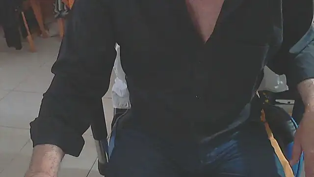 angelgarcia269 online show from October 24, 2025, 12:01 pm