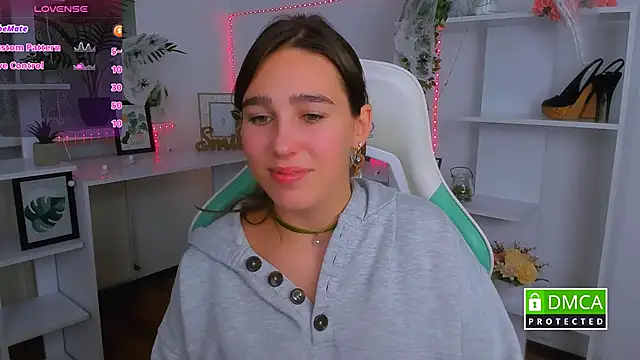 Snapshot of _Eliizabeth_ chatting on October 31, 2025, 10:33 pm Eliizabeth online show from October 31, 2025, 10:33 pm