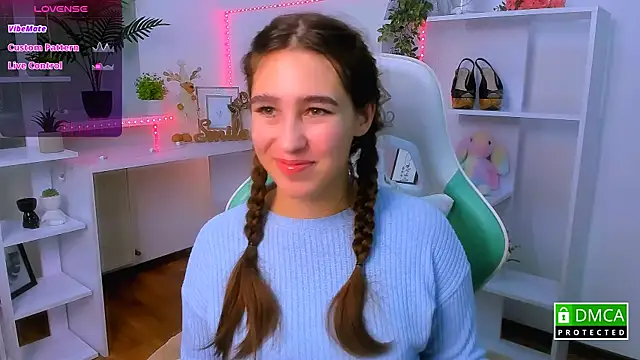 Snapshot of _Eliizabeth_ chatting on November 21, 2025, 10:30 pm Eliizabeth online show from November 21, 2025, 10:30 pm