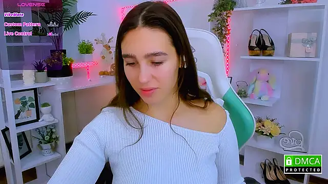 Snapshot of _Eliizabeth_ chatting on December 16, 2025, 10:15 pm Eliizabeth online show from December 16, 2025, 10:15 pm