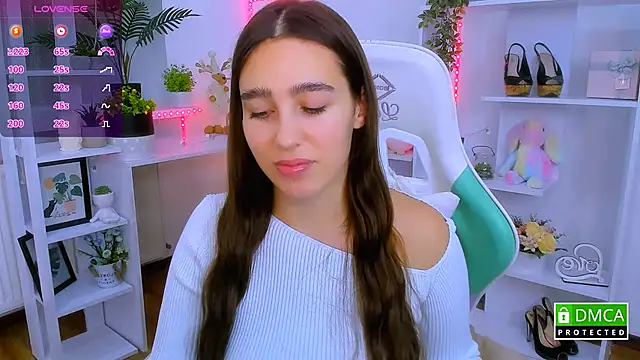 Snapshot of _Eliizabeth_ chatting on December 17, 2025, 9:32 pm Eliizabeth online show from December 17, 2025, 9:32 pm