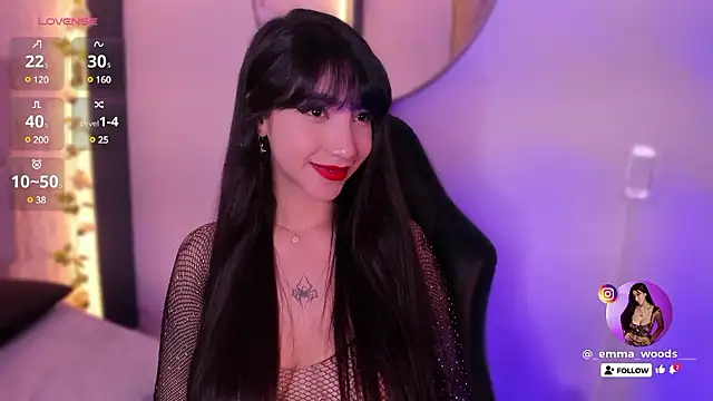 emma woods  online show from December 5, 2024, 3:28 pm