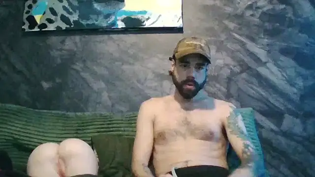 Randeltron online show from December 2, 2025, 6:36 pm