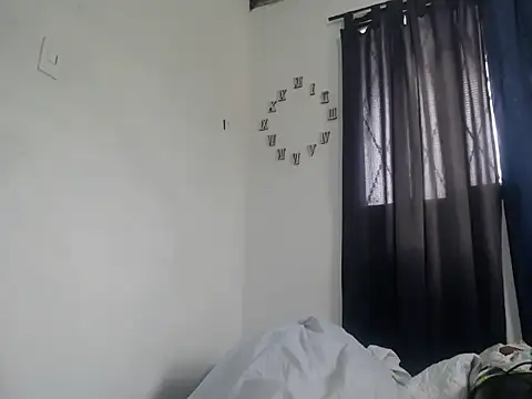 Analbigholes online show from November 1, 2025, 5:04 pm