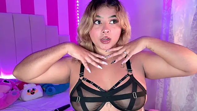 AliiceBrown  online show from April 8, 2026, 4:45 am