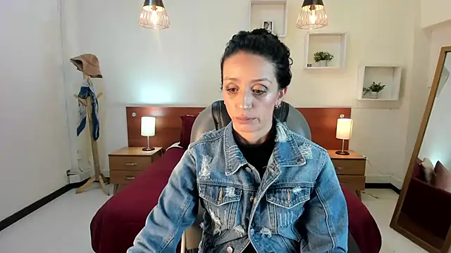 Snapshot of Kristen_Garner chatting on February 10, 2025, 8:00 pm Kristen Garner online show from February 10, 2025, 8:00 pm