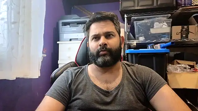 Sakhtlaundaz online show from November 9, 2025, 4:49 pm