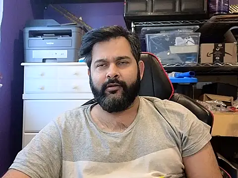 Sakhtlaundaz online show from December 1, 2025, 1:49 pm