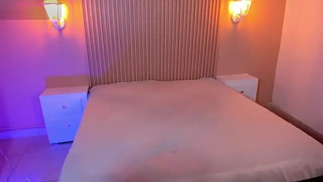 EmilyEvans7 online show from March 13, 2025, 7:28 pm