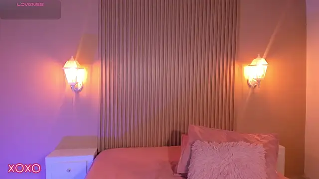 EmilyEvans7 online show from March 15, 2025, 7:16 pm