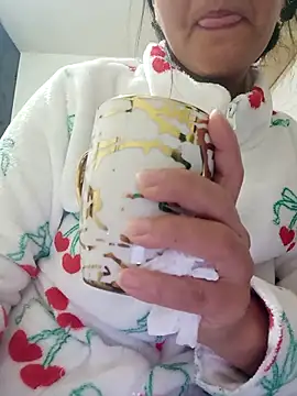 lolo890 online show from December 16, 2025, 2:00 pm