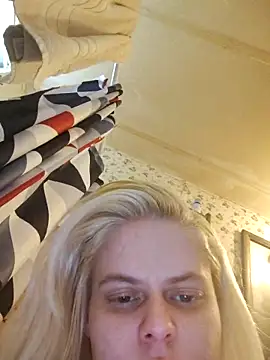 Snapshot of AshleyDalton101 chatting on March 12, 2026, 3:18 pm AshleyDalton101 online show from March 12, 2026, 3:18 pm