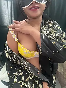 Amelia singh online show from October 17, 2025, 8:06 am