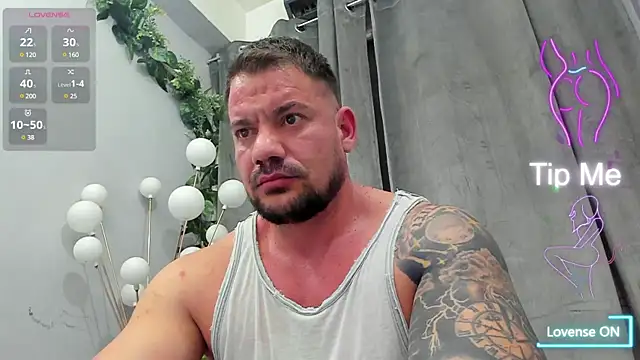 musclemonster31 online show from March 5, 2025, 10:21 pm