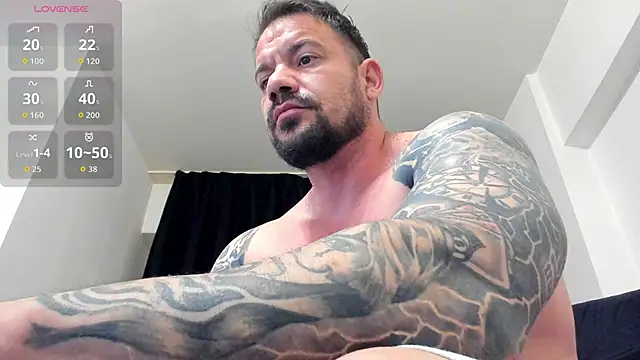 Snapshot of musclemonster31 chatting on May 28, 2026, 5:05 am musclemonster31 online show from May 28, 2026, 5:05 am