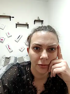 LEAsquirt91 online show from December 8, 2024, 12:30 pm