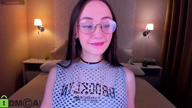 Snapshot of Lexi_Split chatting on May 19, 2026, 1:56 am Lexi Split online show from May 19, 2026, 1:56 am