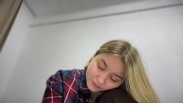 Isabel-Bailey online show from October 4, 2025, 8:40 pm