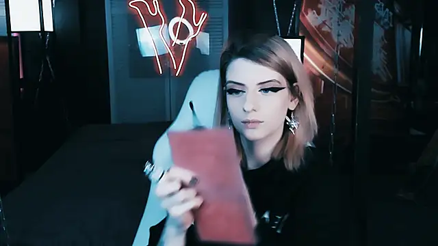 Noah ElmerX online show from January 7, 2025, 7:17 pm