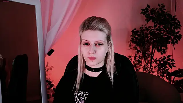 Noah ElmerX online show from October 7, 2025, 10:07 pm