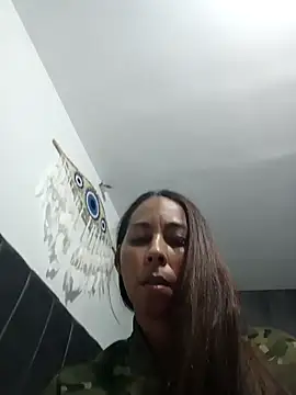 Snapshot of Rosalinda_Cortez chatting on January 1, 2025, 12:00 am Rosalinda Cortez online show from January 1, 2025, 12:00 am