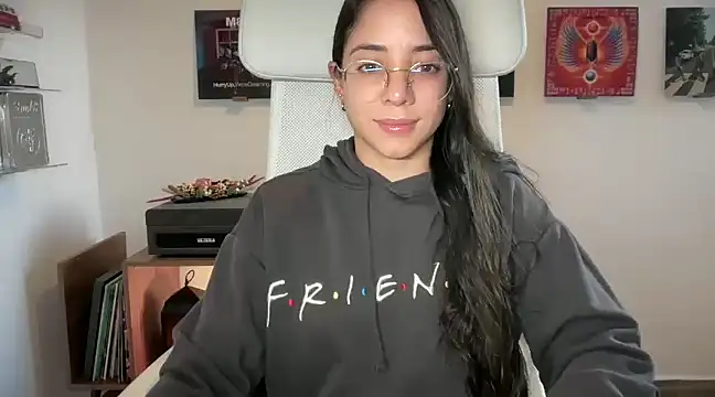 adriana  sosa  online show from January 4, 2025, 10:13 pm