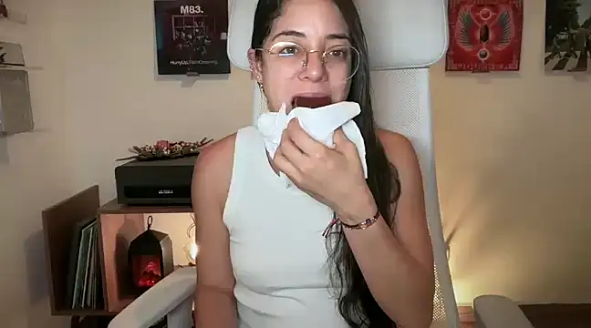 adriana  sosa  online show from January 8, 2025, 11:09 pm