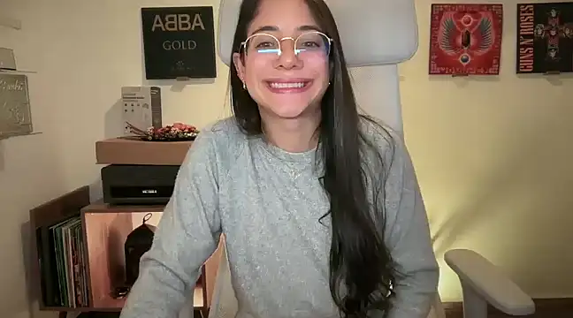 adriana  sosa  online show from February 12, 2025, 11:09 pm