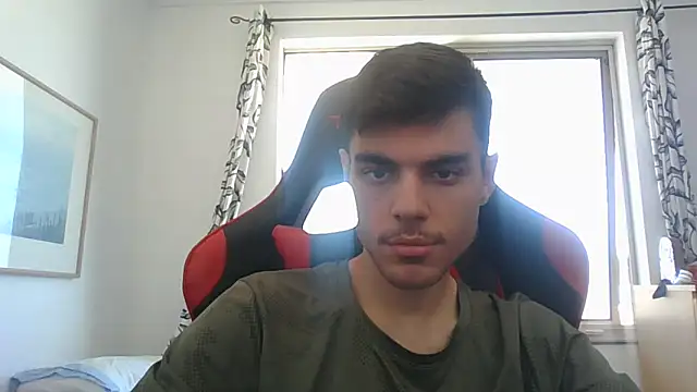 Snapshot of Omarnede chatting on November 15, 2025, 1:47 am Omarnede online show from November 15, 2025, 1:47 am