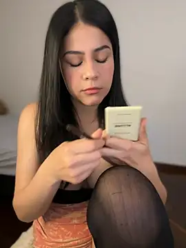 CuteKira7 online show from March 29, 2026, 3:06 am