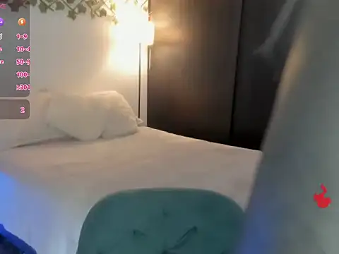 naty nattttttt online show from October 29, 2025, 1:46 pm