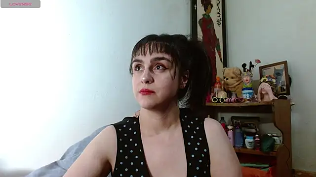 collette beaufoy  online show from October 19, 2025, 10:21 pm