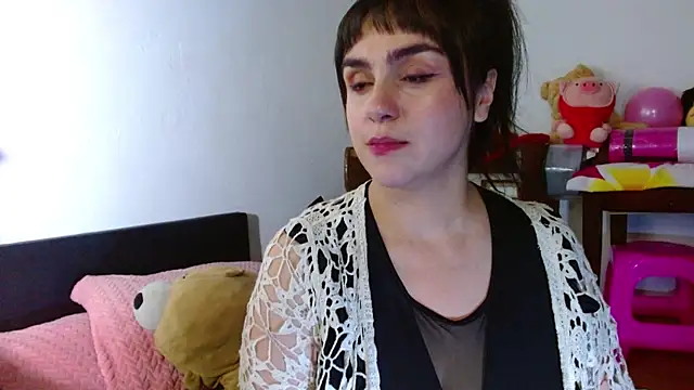 collette beaufoy  online show from May 14, 2026, 2:35 pm