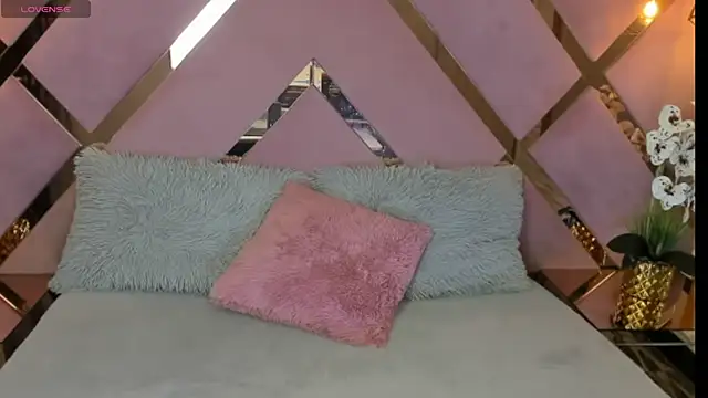 Snapshot of SHANONCLARK chatting on January 27, 2025, 7:03 pm SHANONCLARK online show from January 27, 2025, 7:03 pm