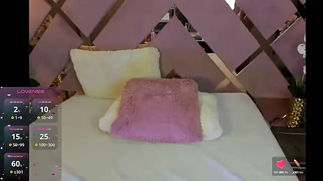 Snapshot of SHANONCLARK chatting on March 20, 2025, 1:13 am SHANONCLARK online show from March 20, 2025, 1:13 am