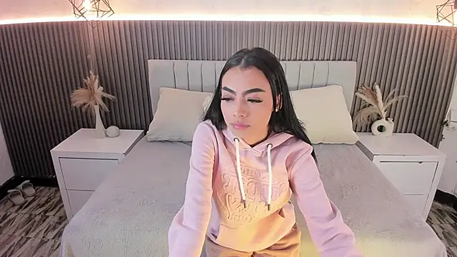 Snapshot of SHANONCLARK chatting on September 18, 2025, 7:05 pm SHANONCLARK online show from September 18, 2025, 7:05 pm