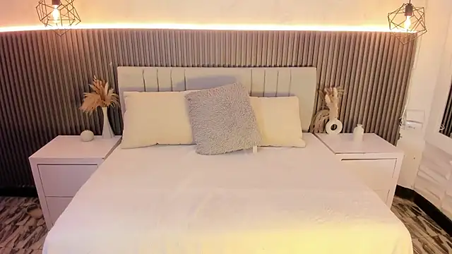 Snapshot of SHANONCLARK chatting on October 2, 2025, 7:10 pm SHANONCLARK online show from October 2, 2025, 7:10 pm