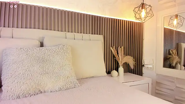 Snapshot of SHANONCLARK chatting on October 30, 2025, 7:14 pm SHANONCLARK online show from October 30, 2025, 7:14 pm