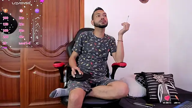 Aron Baylor online show from October 11, 2025, 8:46 am