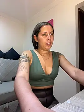 marthina thompsson online show from March 3, 2025, 2:47 am