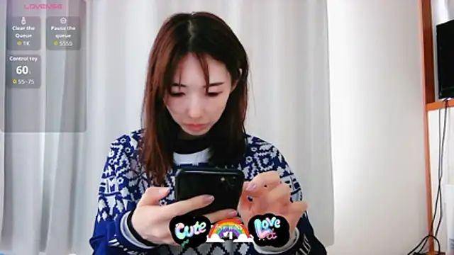 Love me Eri  online show from November 2, 2025, 5:43 am