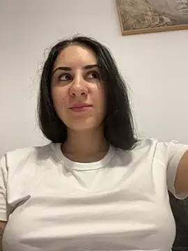 JenniferEdith online show from March 8, 2025, 7:05 am