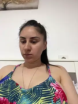 Snapshot of JenniferEdith chatting on July 6, 2026, 5:59 am JenniferEdith online show from July 6, 2026, 5:59 am