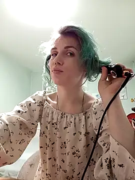 Linda Gregory online show from December 14, 2025, 2:06 am