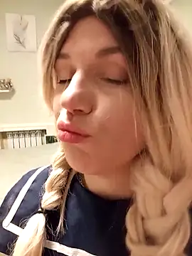 Linda Gregory online show from March 22, 2026, 1:53 am