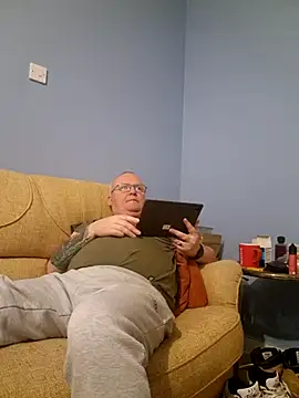 FriendlyDave online show from March 21, 2025, 10:17 pm