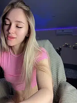 Snapshot of Good__Girl_ chatting on February 24, 2026, 9:51 am Good Girl online show from February 24, 2026, 9:51 am