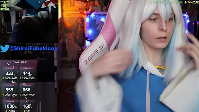 ShiroiFubuki online show from December 2, 2024, 7:49 pm